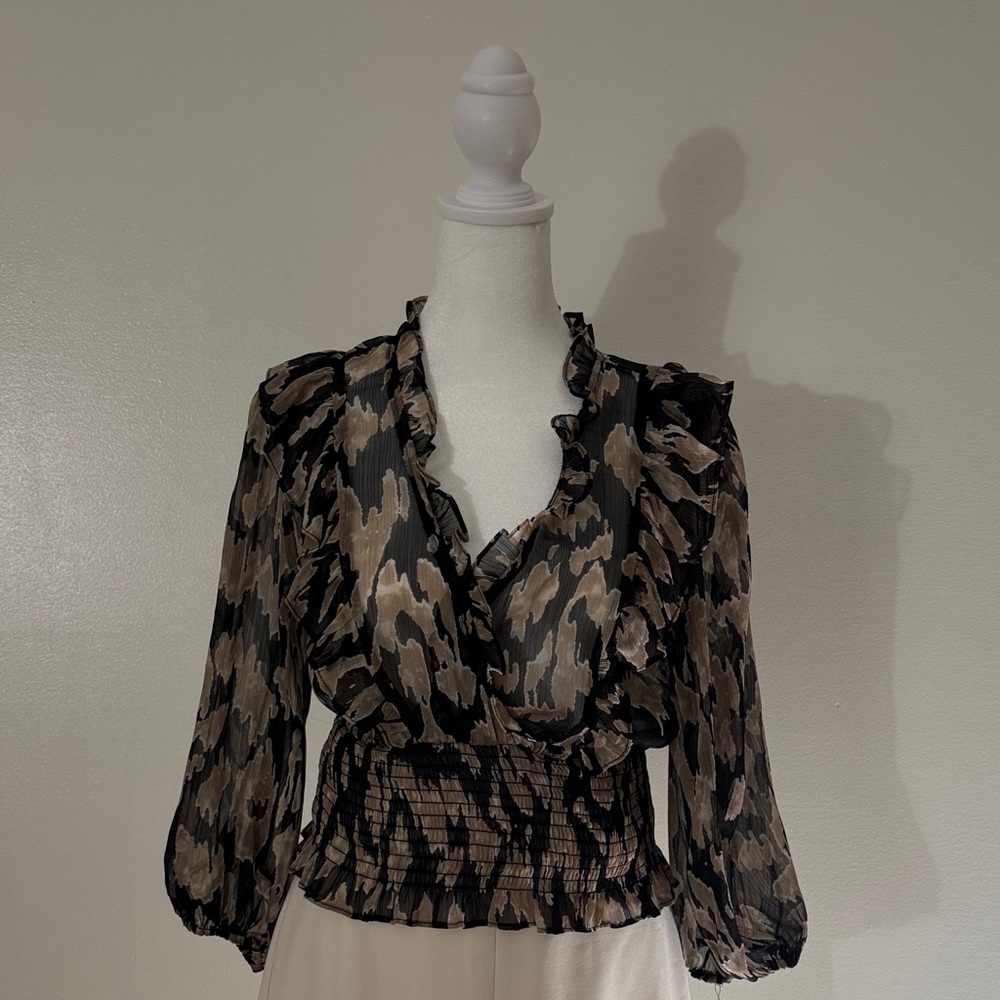 Chic Ruffled Women's Blouse in Black and Tan - Picture 2 of 3